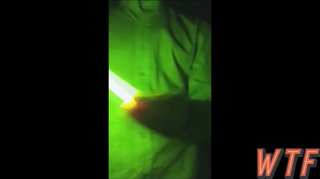 4FUCKR ADMIN MARINA VERBRENNT SICH DIE FRESSE MIT RADIOAKTIVEN URAN