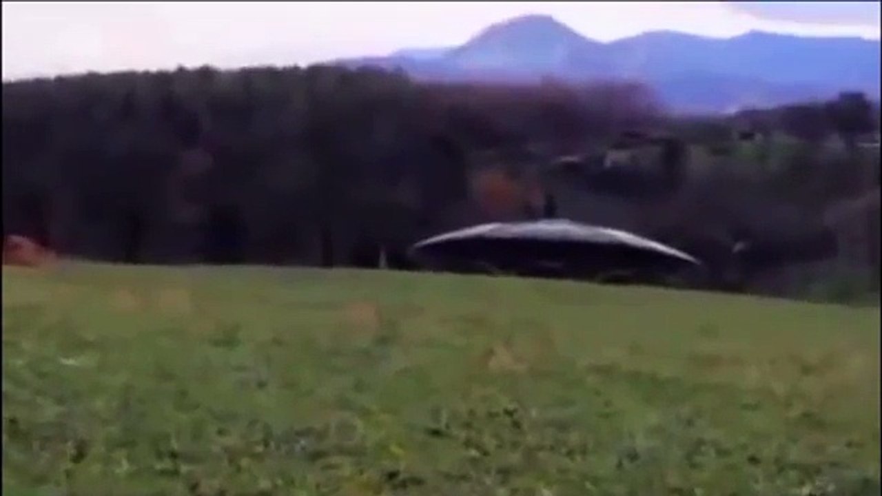 【衝撃！宇宙人動画】ＵＦＯに乗り込む瞬間映像！！　≪ゲキサツ！≫