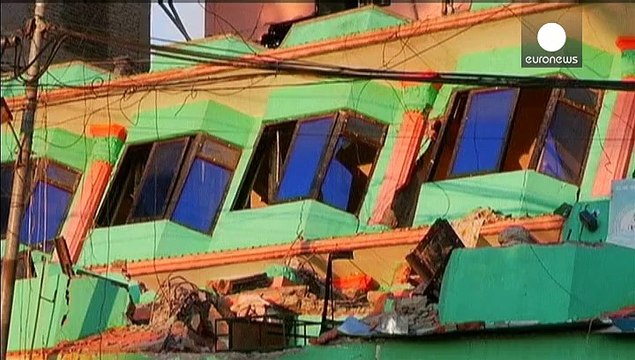 Землетрясение в Непале: Катманду не может принять помощь