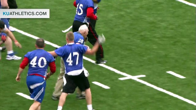 Un papy de 89 met un Touchdown pendant un match des Kansas Football