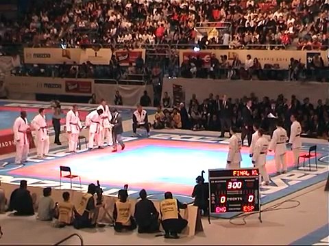 Karate World Championship 2.002 - Final Kumite Team Male- England Vs Spain - Fight 1