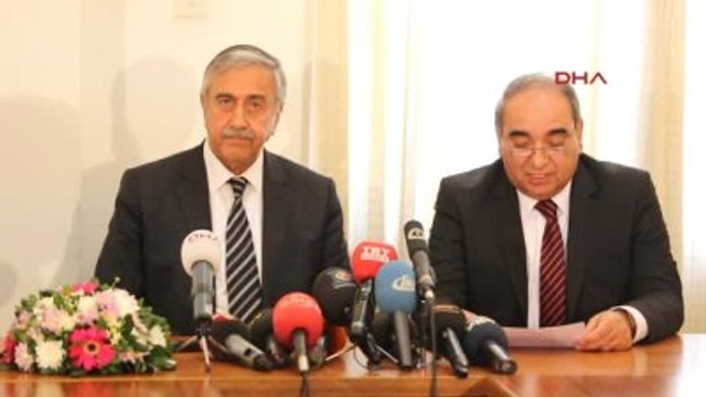 KKTC'nin Yeni Cumhurbaşkanı Mustafa Akıncı Mazbatasını Aldı