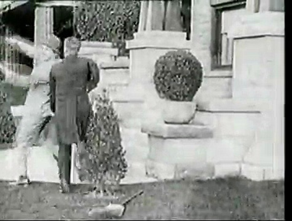 Charlie Chaplin - Making A Living