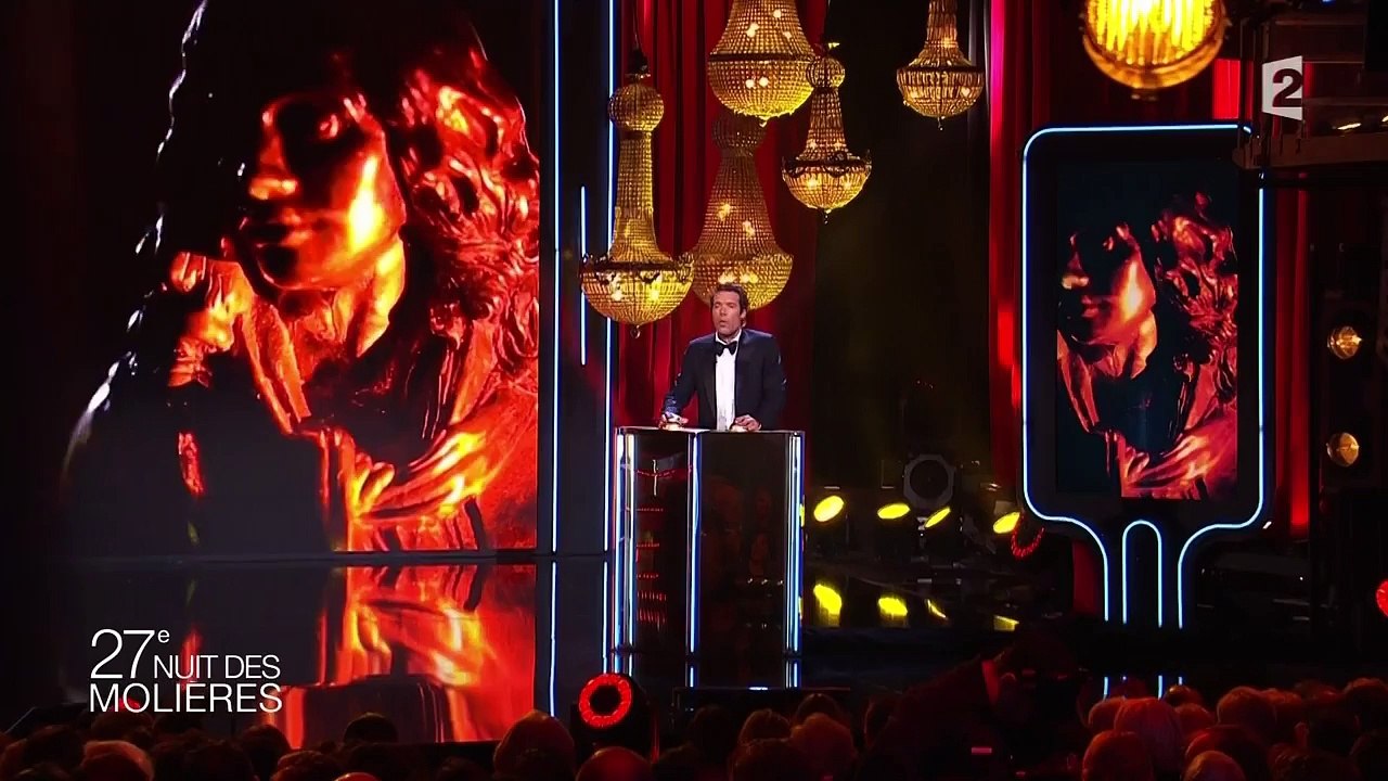 André Dussolier remettant universel et unique des Molières 2