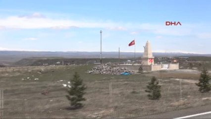 Kars Büyük Çatma Köyü'nde Ermenilerin Şehit Ettiği 183 Kişi Anıldı