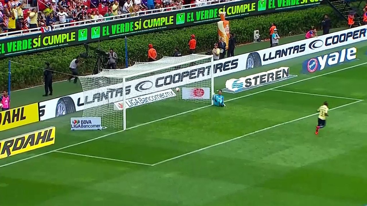 Liga MX: Aus 30 Metern in den Winkel