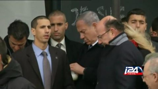 Netanyahou se recueille devant le supermarché casher attaqué à Porte de Vincennes
