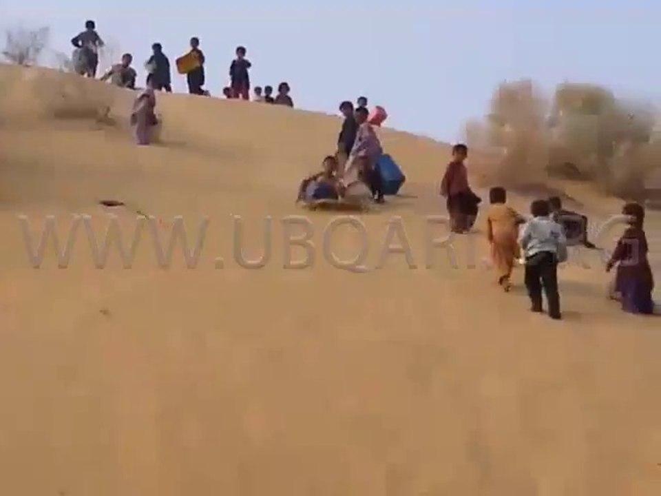 صحرائی بچوں کادلچسپ کھیل