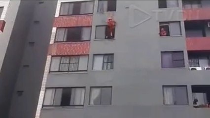 Un pompier sauve une femme suicidaire en la poussant !