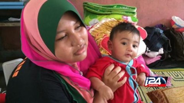 Malaysia: 120,000 displaced in worst flooding in decades