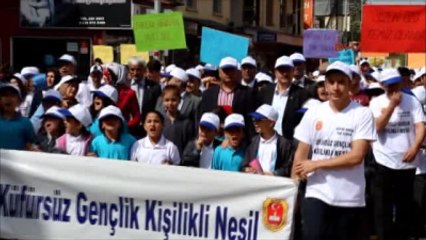 Burdur Öğrenciler Küfre Karşı Yürüdü