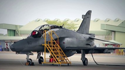 [軍事紀錄-空中軍武]南非空軍85戰鬥飛行學校，所使用的英國BAE系統公司 (Hawk 120 )鷹式教練機