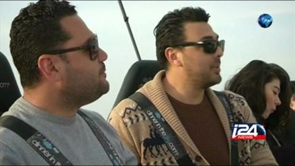 تقرير مصور- تأكل وانت معلق في السماء، مطعم جديد في مصر