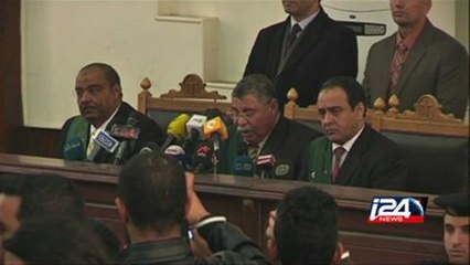 السجن المشدد 5 سنوات لعلاء عبد الفتاح