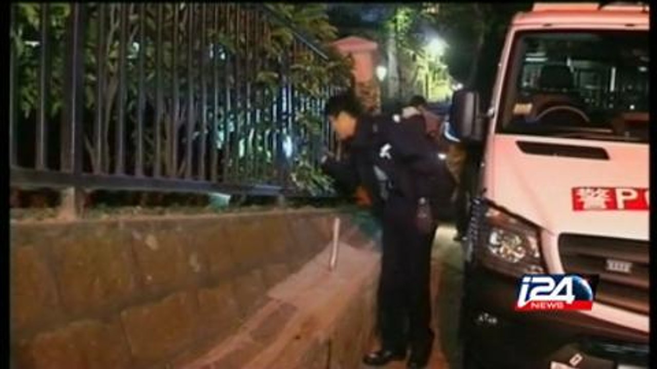 مجهولون يلقون قنابل حارقة على منزل قطب الإعلام "جيمي لاي" في هونغ كونغ