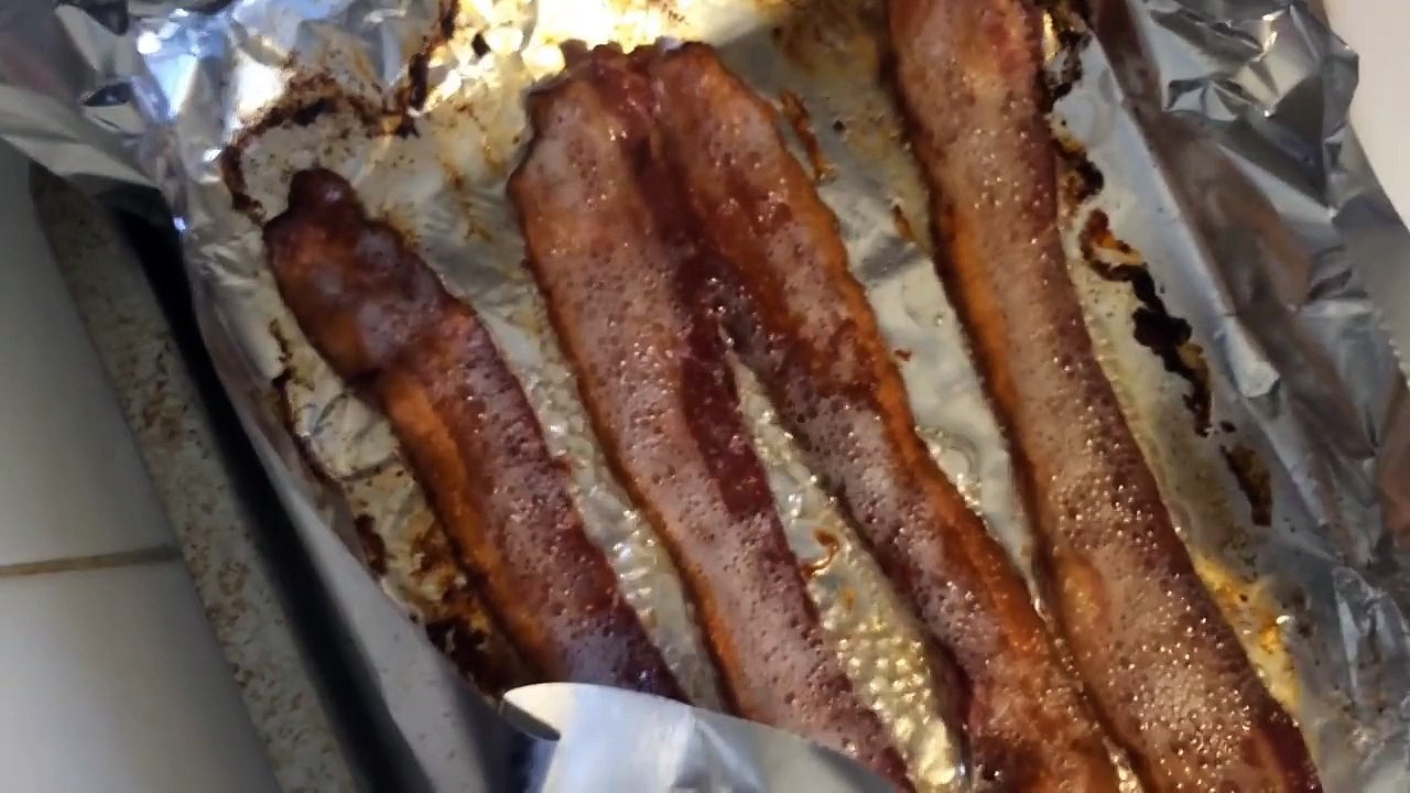 Sid le chien adore la nourriture