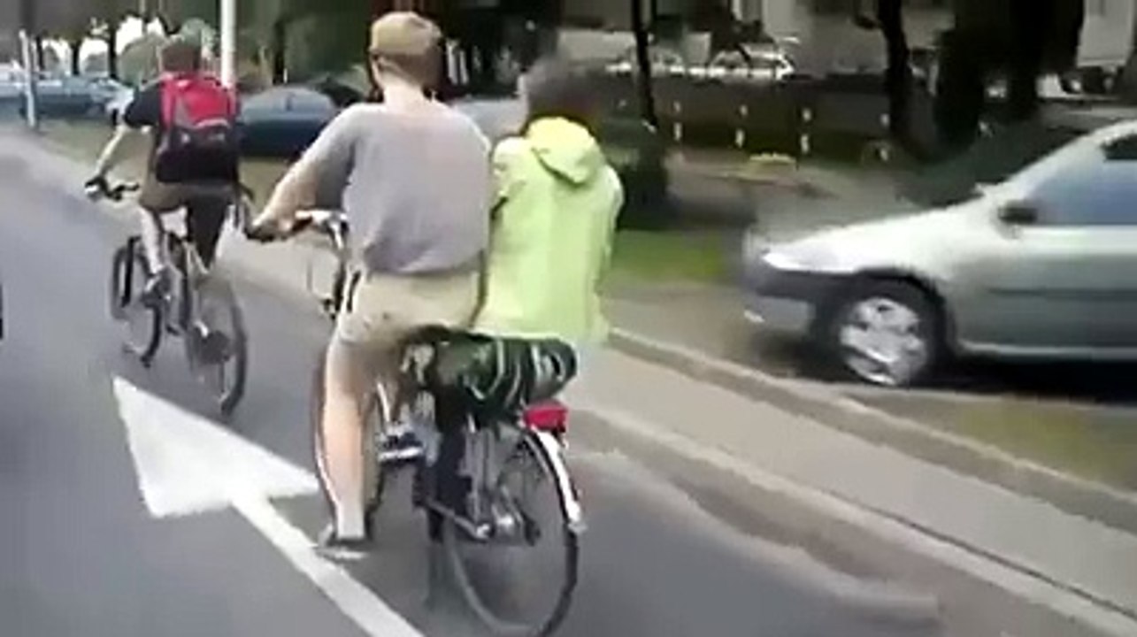 2 wheels, 2 seats, 1 love