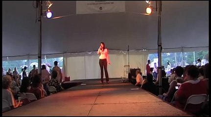 Jacqueline Feilich sings 'Surrender' at Elvis Week (video)