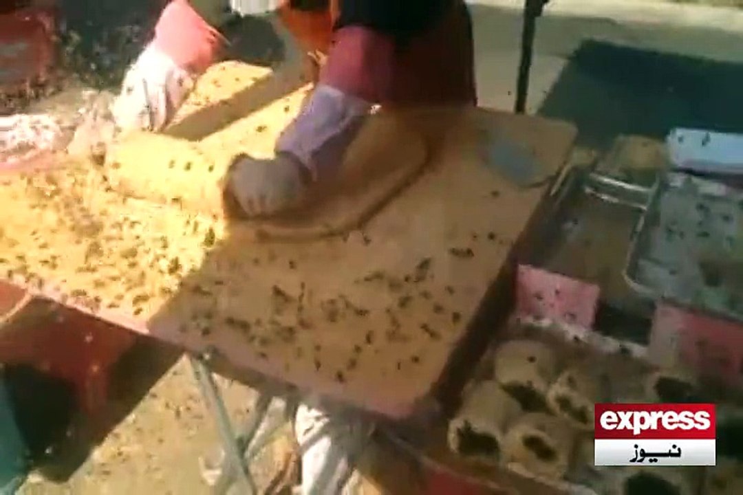 Bee Cake