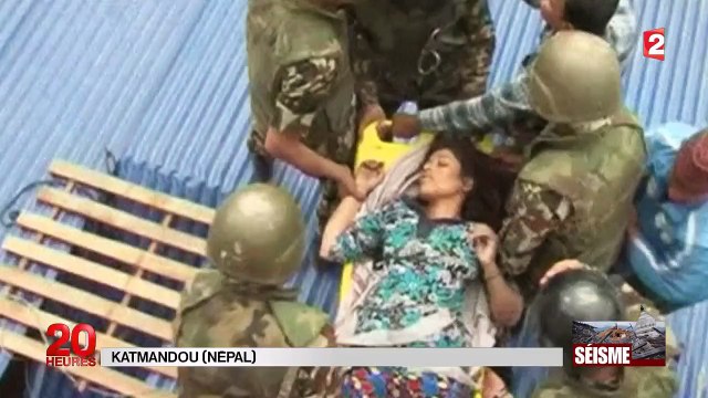 Népal : les secours scrutent les décombres à la recherche de survivants