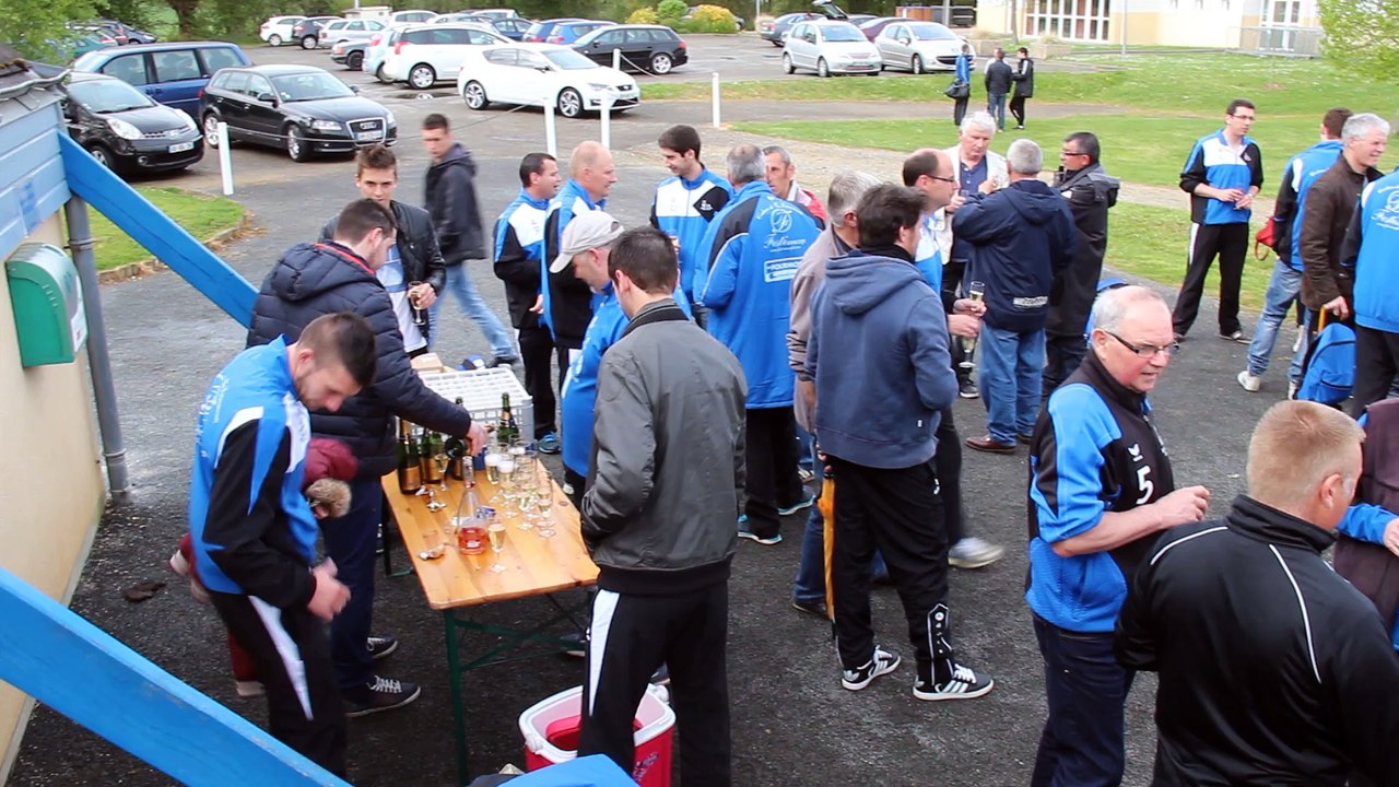 26/04/2015 : la coupe, et oui, on est en finale et ça s'arrose.