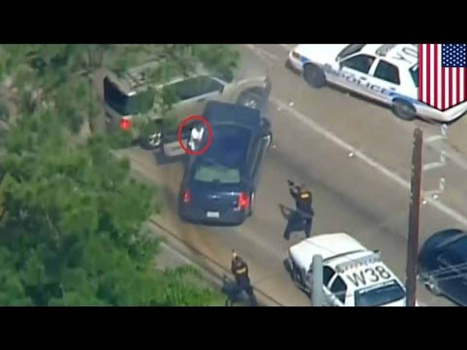 Houston car chase: police shoot suspect on live TV after multi-vehicle crash