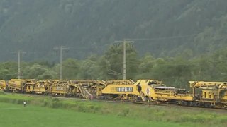 Машина для прокладывания железной дороги | Machine for laying railway |  Machine pour la pose de chemin de fer