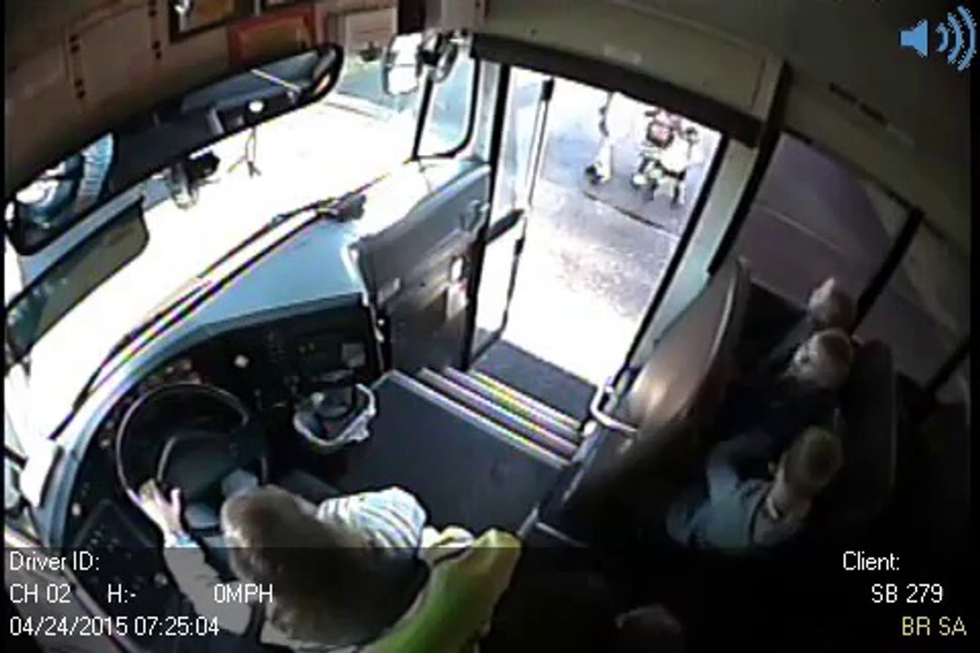 Driver speeds past school bus, nearly hits 3 kids