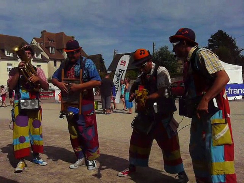 déambulation de rue Les Swing Cat's