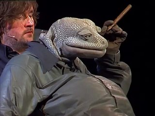 Die Echse beantwortet Fragen von Schwaben