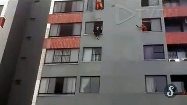 Un ninja évite une tentative de suicide