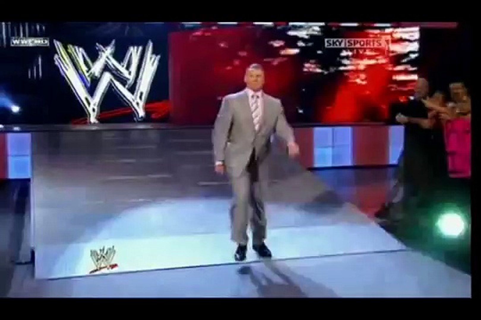 WWE Vince McMahon - Power Walk - video Dailymotion