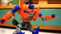 Transformers Prime VS Zaku stop motion