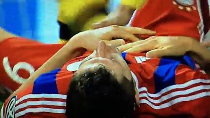 Kontuzja Roberta Lewandowskiego Bayern - Borussia 28.04.2015 2015 Injury