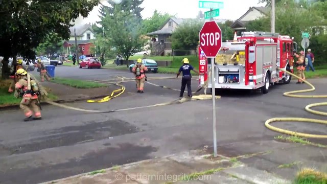 Pre Arrival Fully Involved House Fire North Portland Oswego House Fire St John's neighborhood PDX