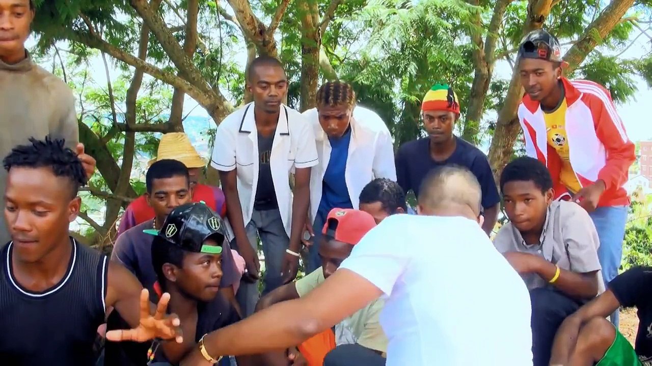 MAMIBE - Andriamanitra Tsy Mivadika