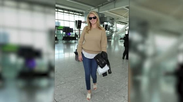 Kate Upton Rocks Relaxed Look As She Leaves London