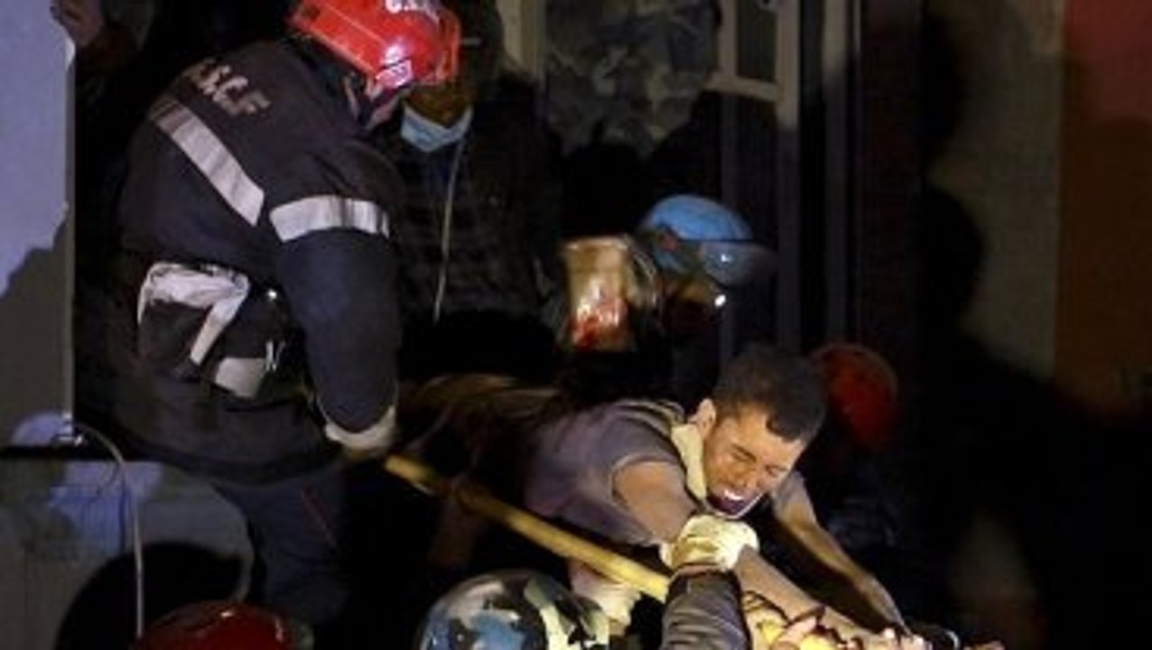 Nepal'de 82 Saat Sonra Mucize! Genç Adam İdrarını İçerek Hayatta Kaldı