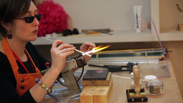 1200°C - Fabrication d'une perle de verre au chalumeau