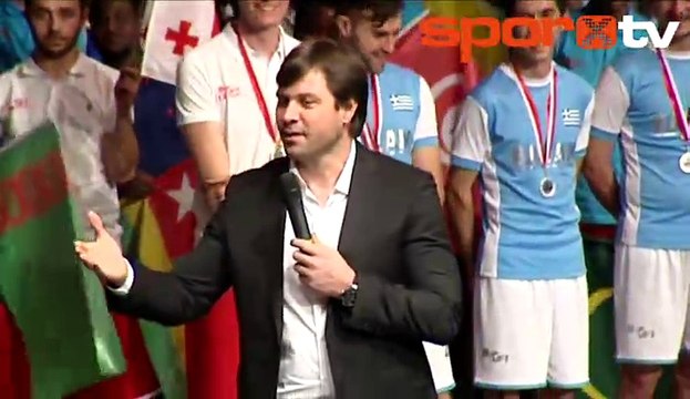 Hakan Şükür'den ilginç Arif Erdem anısı!