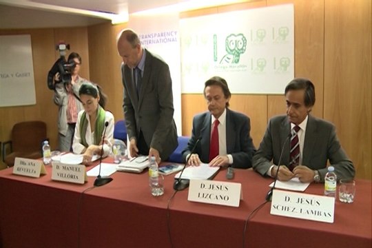 Los partidos políticos mejoran su transparencia