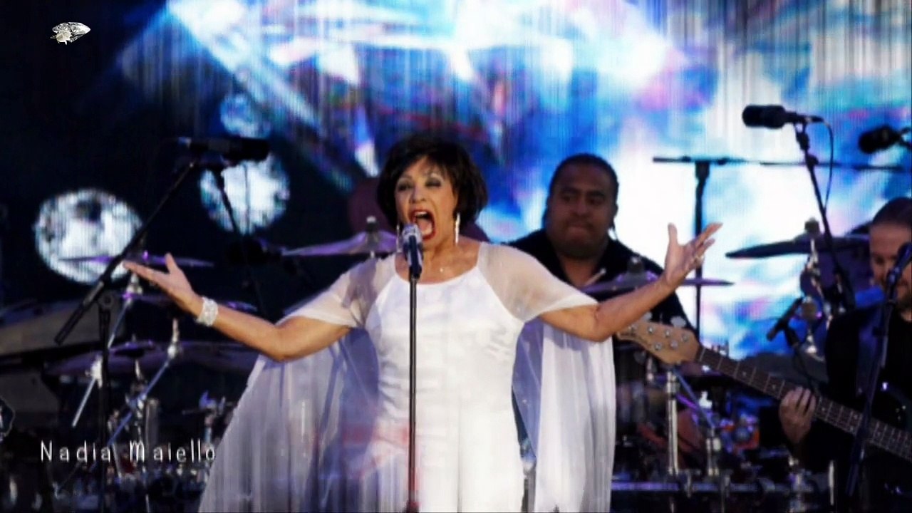 Shirley Bassey - Diamonds Are Forever