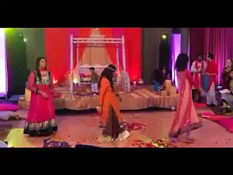 College Pashto girls mujra wedding dance