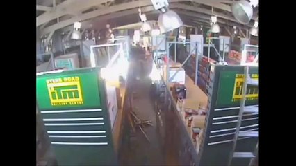 Breaking News - Earthquake in Nepal,India. 25 April 2015