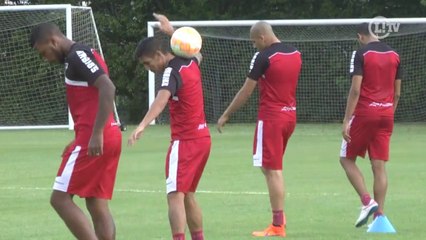 Show! Centurion faz 'malabares' com a bola e esbanja habilidade