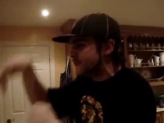 Chris Martin  - Beatboxing