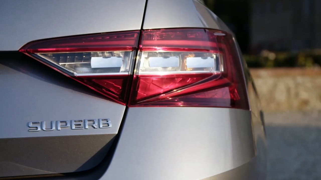 DESIGN Novo Skoda Superb 2016 120 cv-280 cv