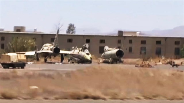 المقاومة الشعبية باليمن تسيطر على أجزاء من مطار عدن