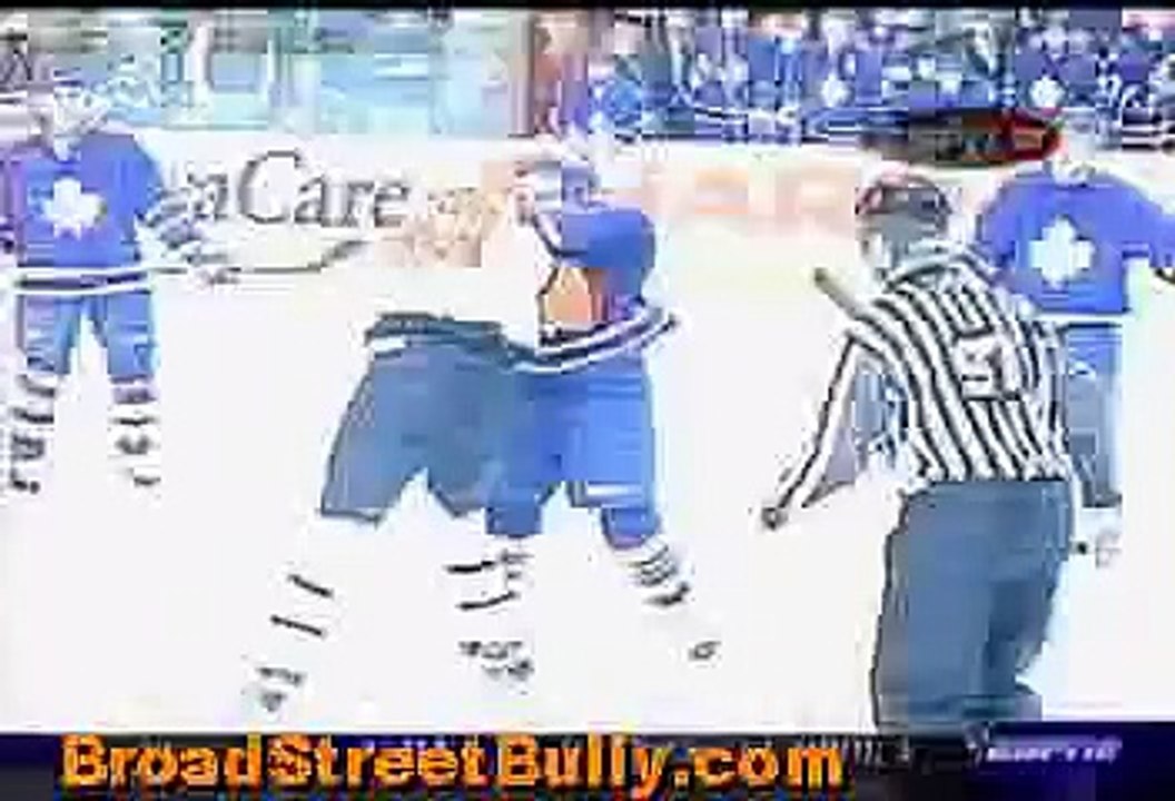 Tie Domi Vs Donald Brashear (Nuts Fight)