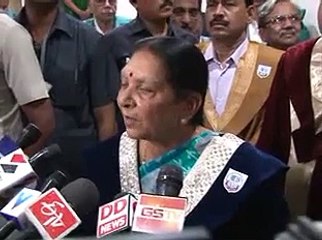 Gandhinagar Anandiben Patel talks on Nepal earthquake relief from Gujarat